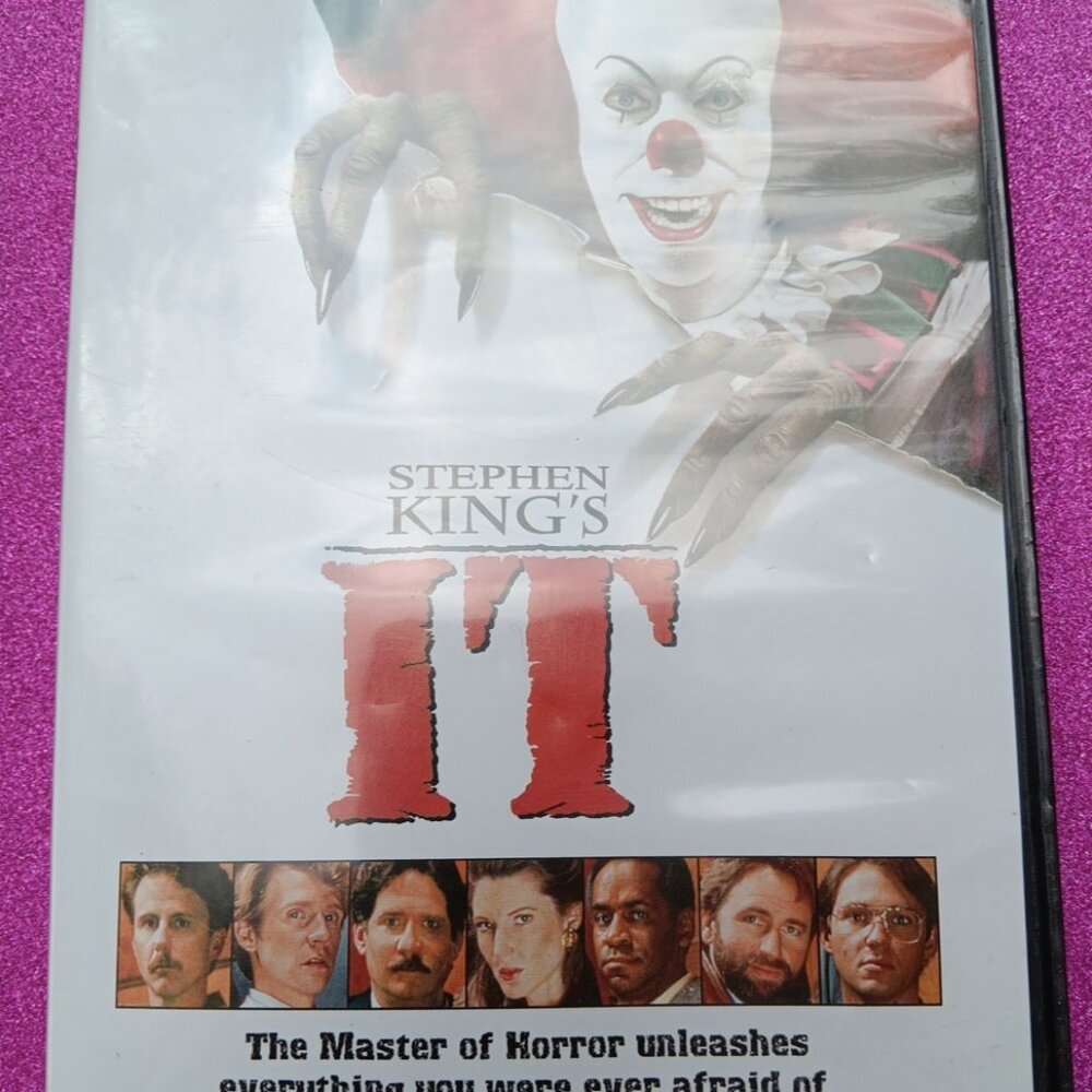 Stephen Kings IT 1990 Version Horror DVD Snap Case. John Ritter. Tommy‎ Lee Wal.